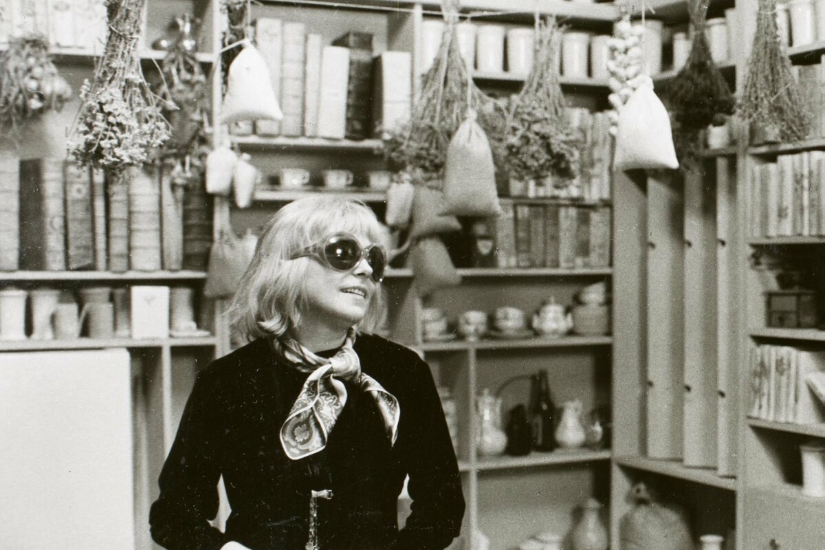 Čtení o výstavě Ester Krumbachová